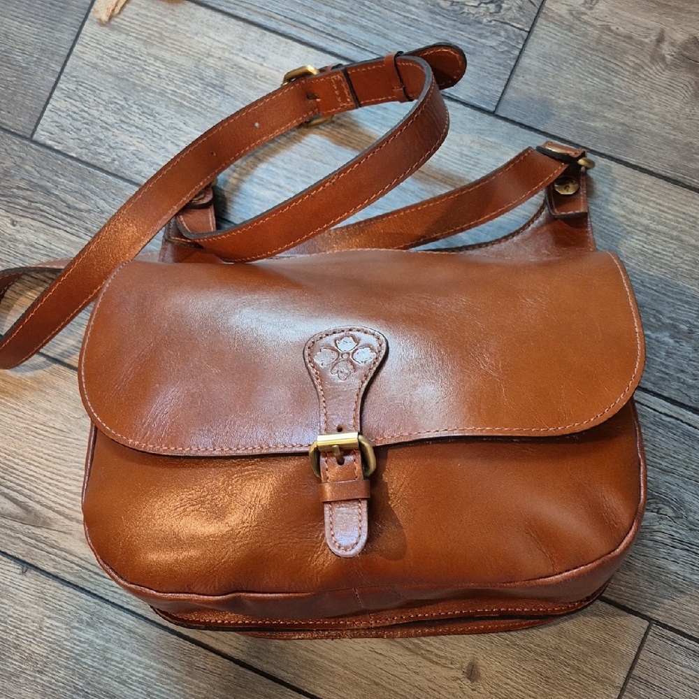 PATRICIA NASH Elegant Brown Leather Shoulder Bag